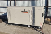 Монтаж и пусконаладочные работы газового генератора Generac RG40 с АВР на бетонной площадке