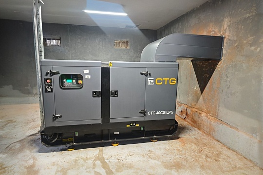 Монтаж электростанции CTG 40CG в кожухе