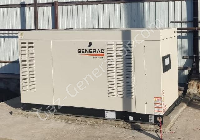 Монтаж и пусконаладочные работы газового генератора Generac RG40 с АВР на бетонной площадке